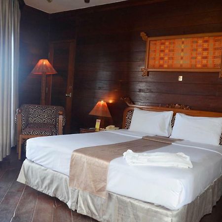 Hotel Pantai Gapura Makassar Eksteriør bilde