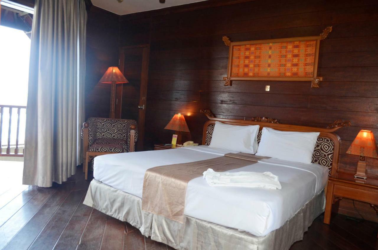 Hotel Pantai Gapura Makassar Eksteriør bilde