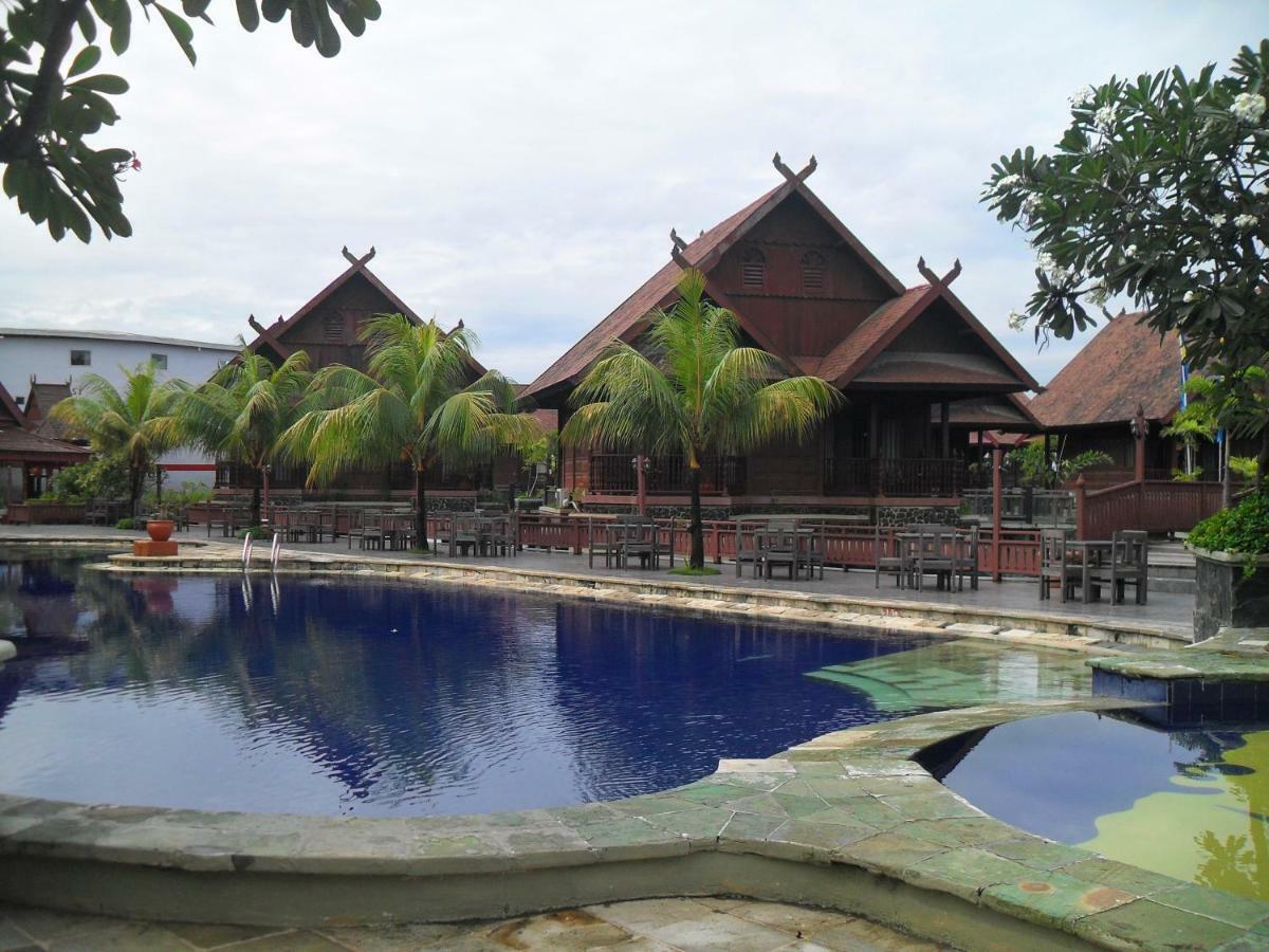 Hotel Pantai Gapura Makassar Eksteriør bilde